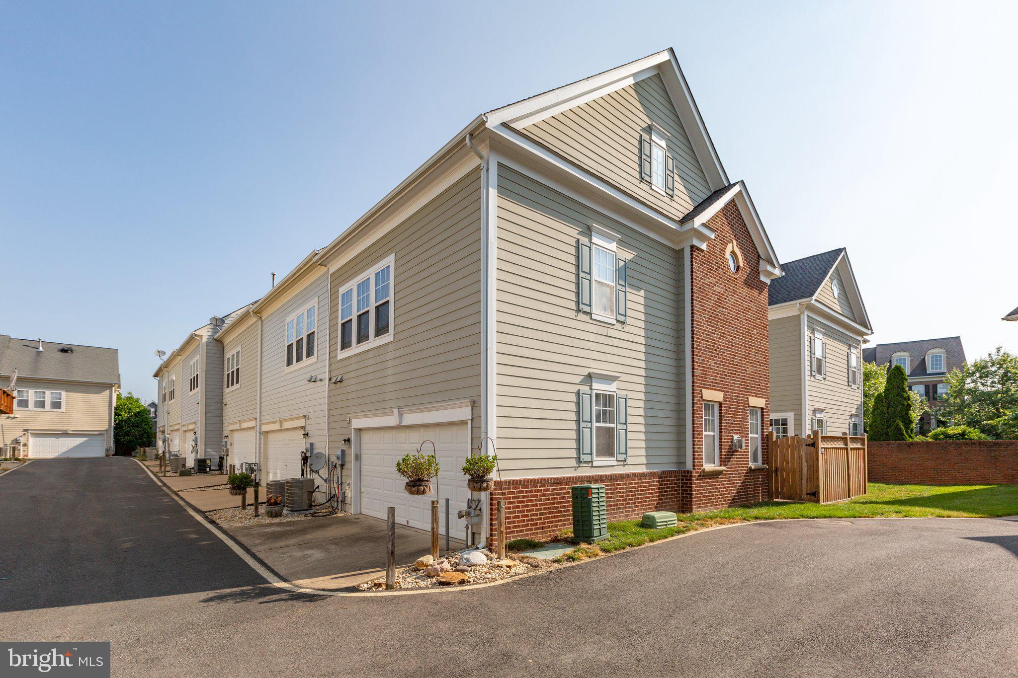 BELMONT BAY - Residential