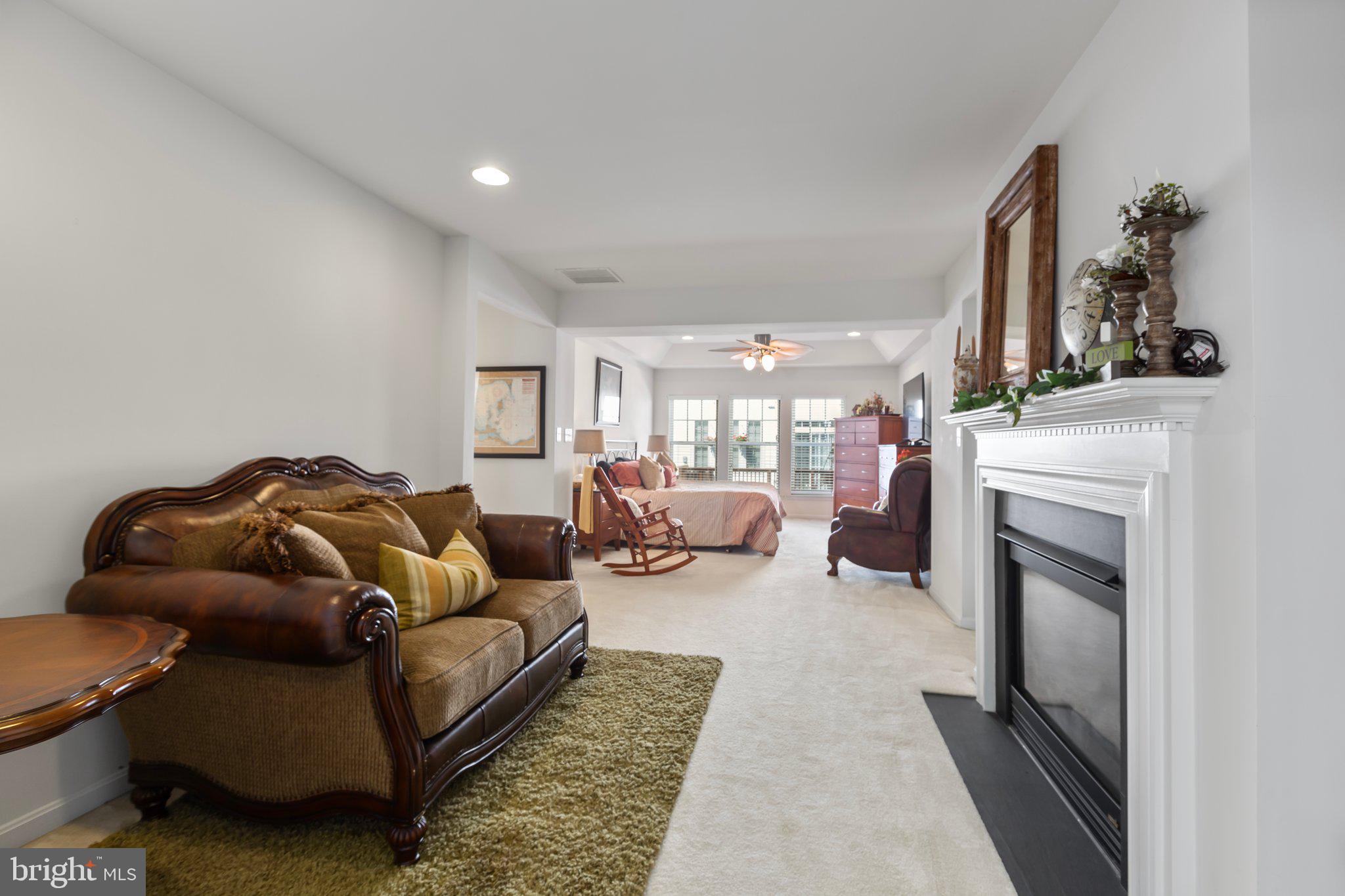 BELMONT BAY - Residential