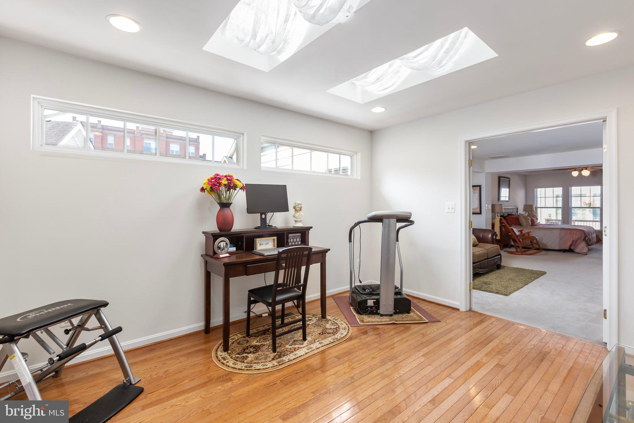 BELMONT BAY - Residential