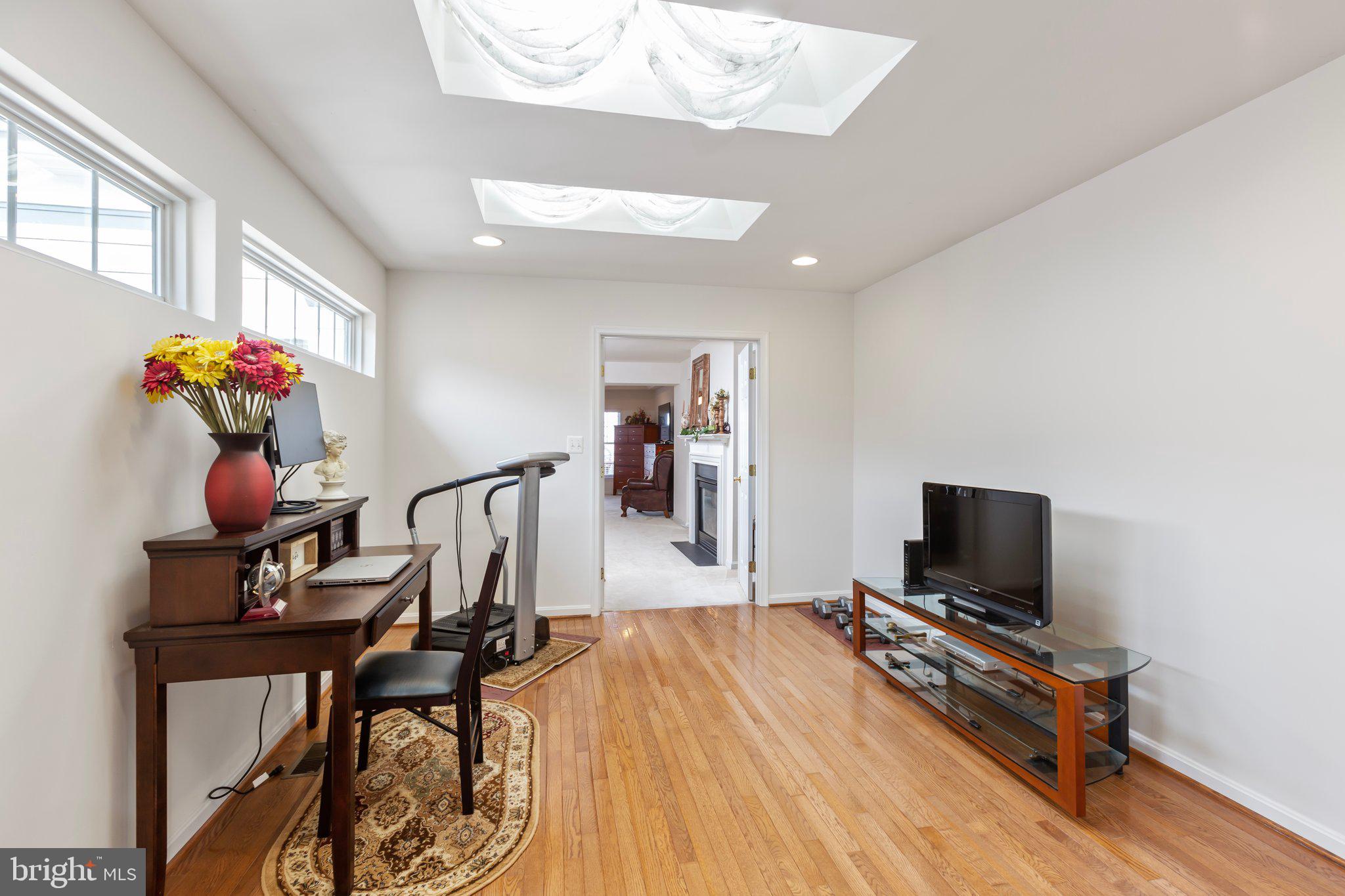 BELMONT BAY - Residential