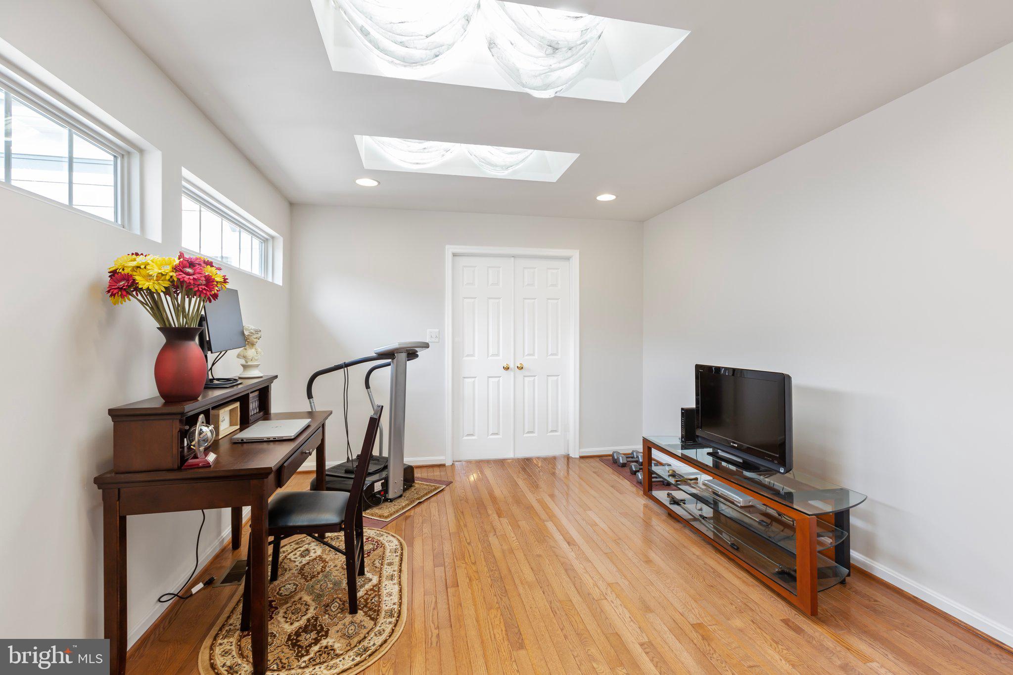 BELMONT BAY - Residential