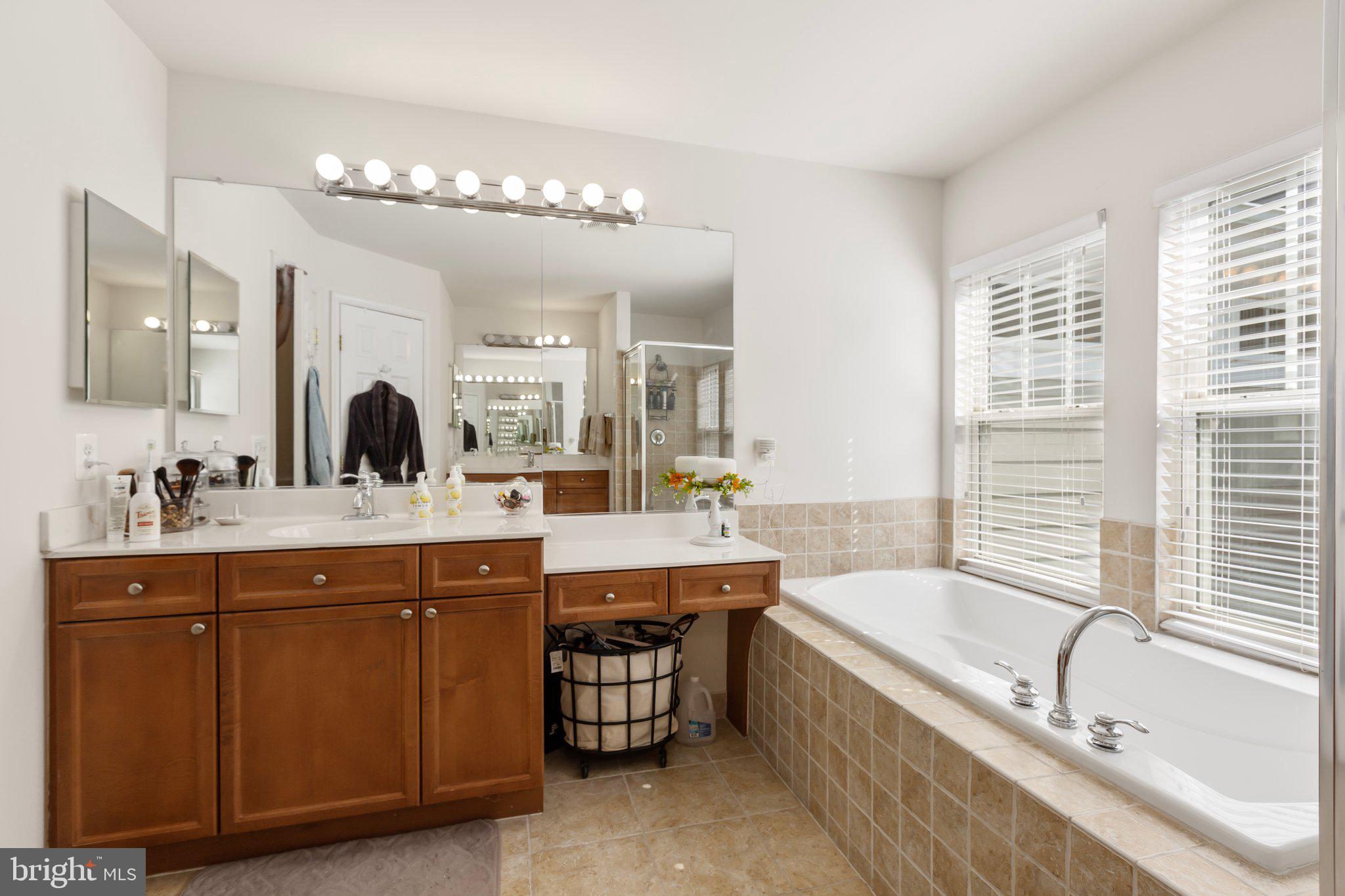 BELMONT BAY - Residential