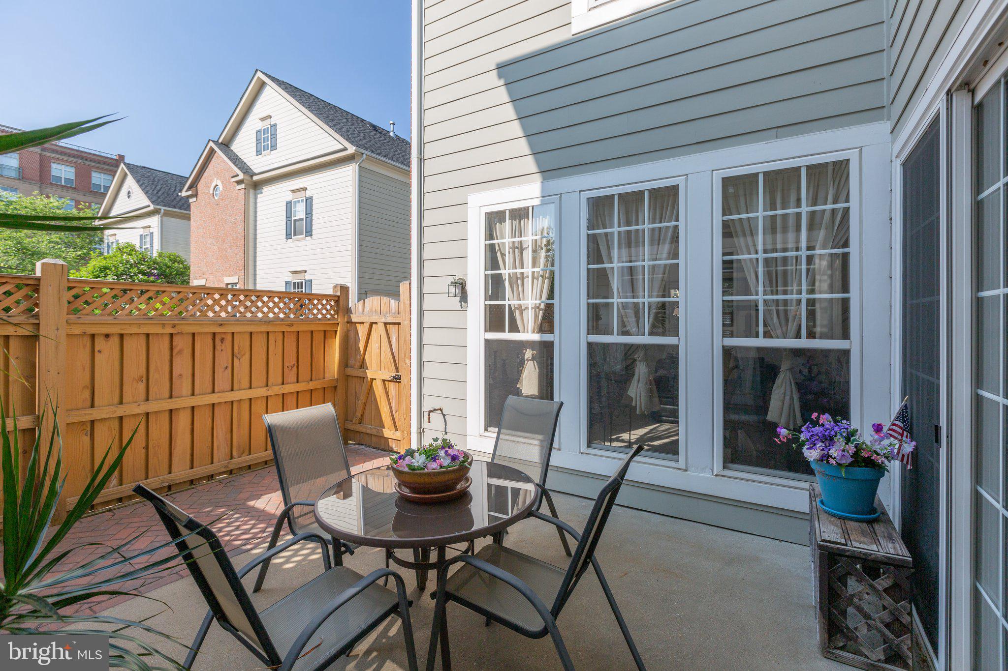 BELMONT BAY - Residential