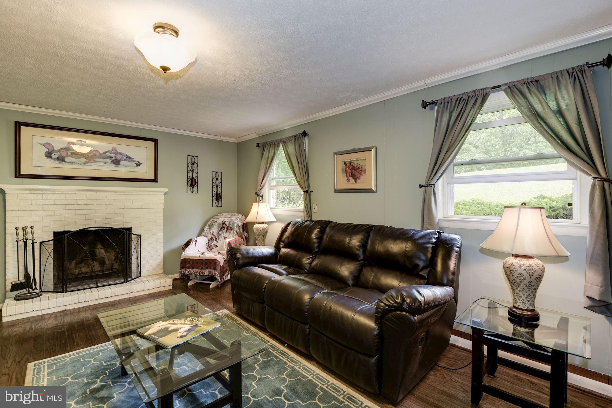 DARNESTOWN OUTSIDE - Residential