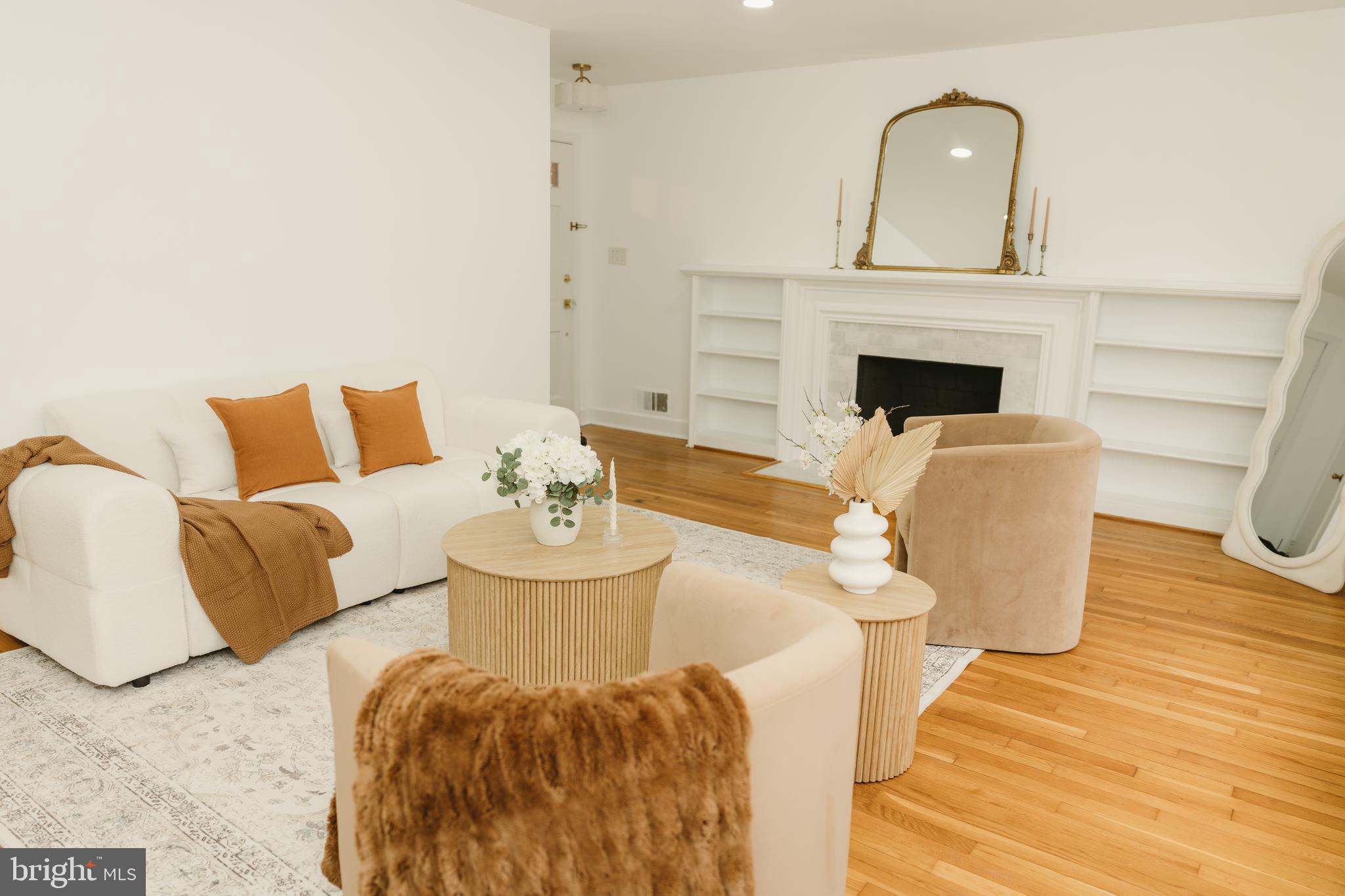 NORTH KENSINGTON - Residential