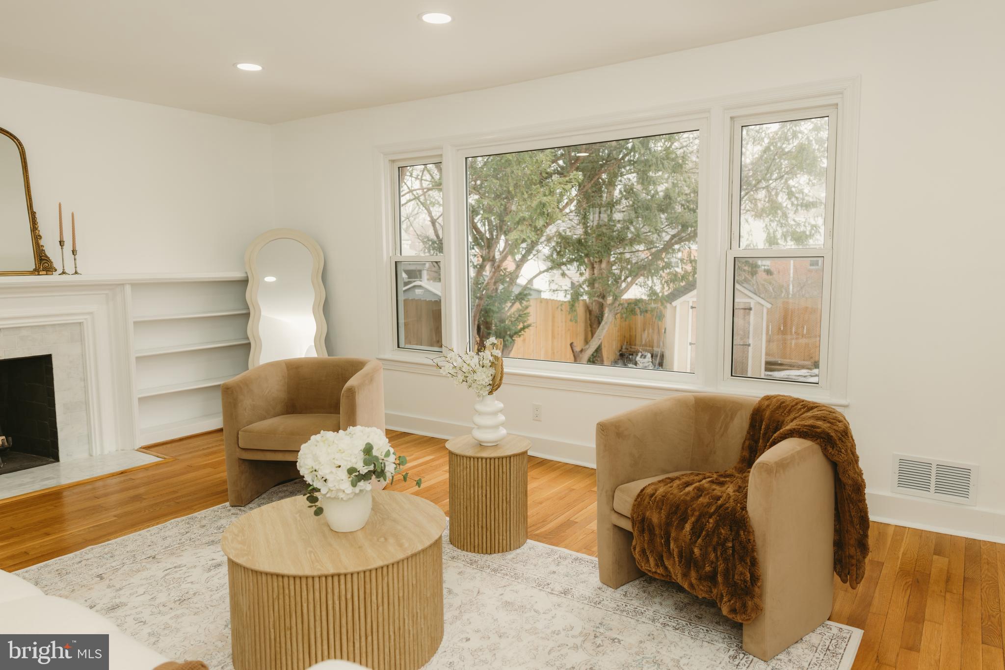 NORTH KENSINGTON - Residential