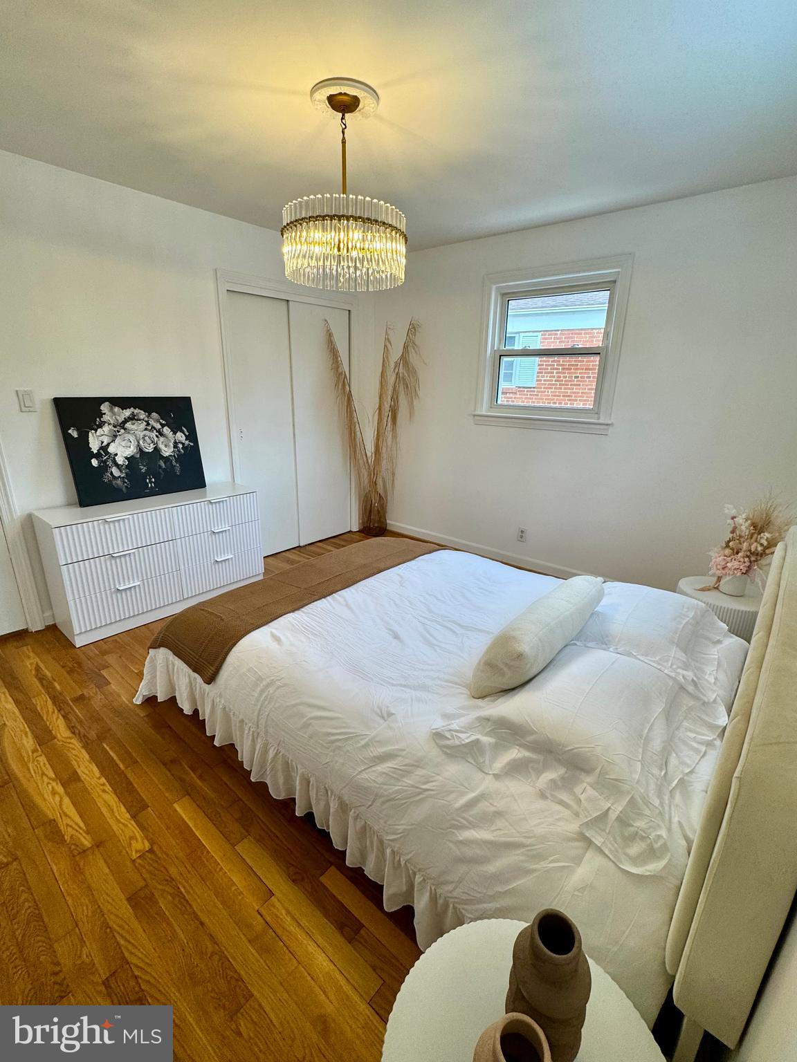 NORTH KENSINGTON - Residential