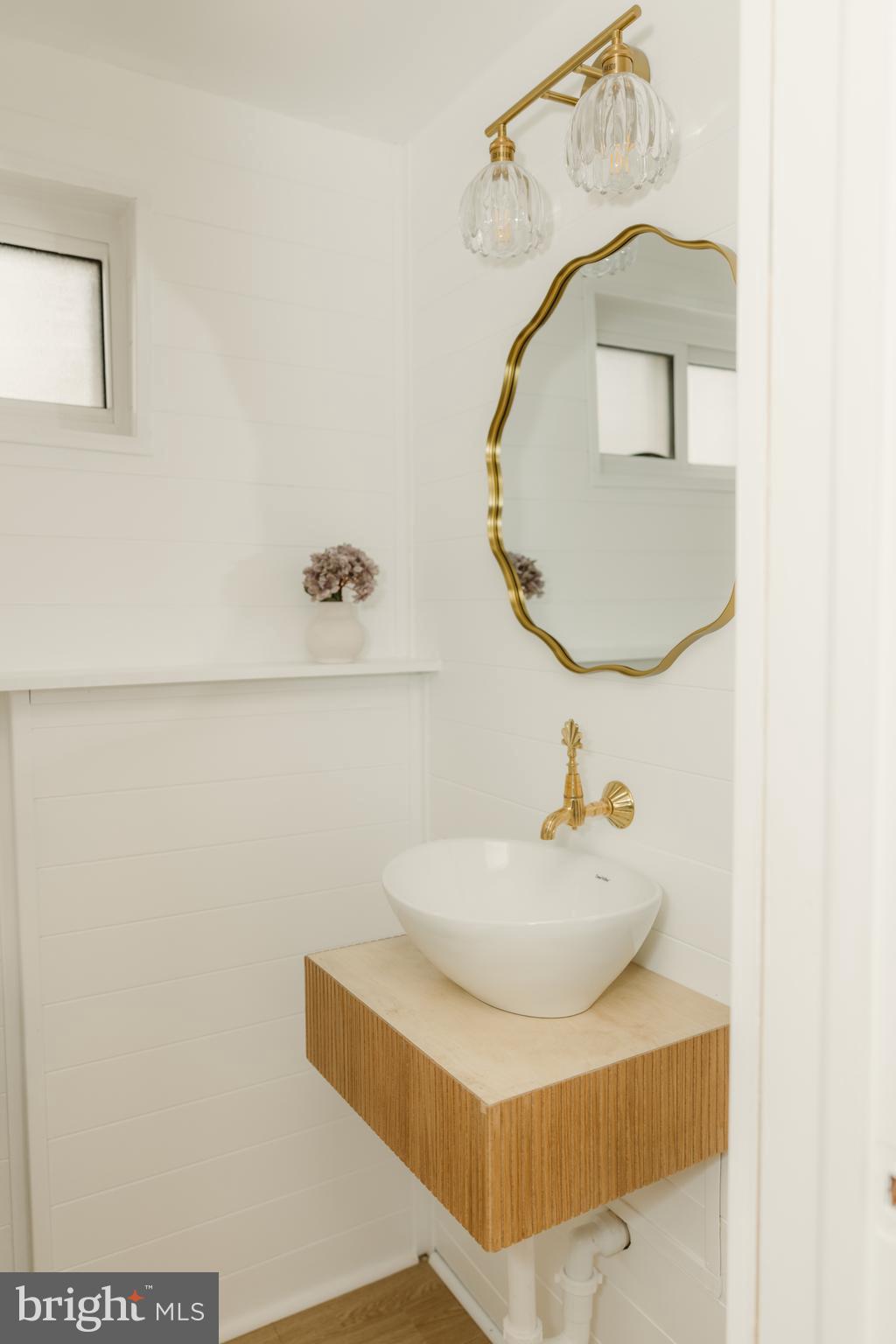 NORTH KENSINGTON - Residential