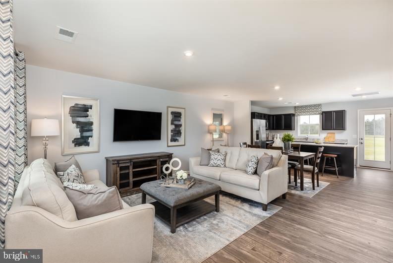 RIDGELY FOREST - Residential