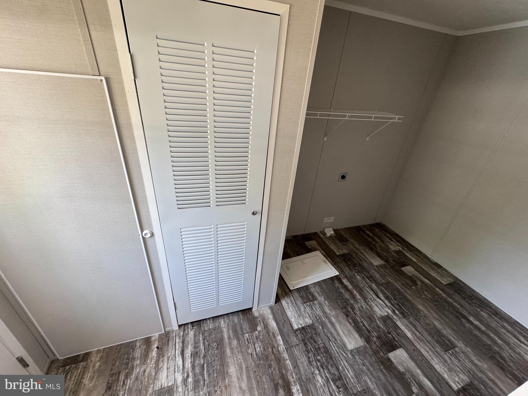 BROOKSIDE - Residential