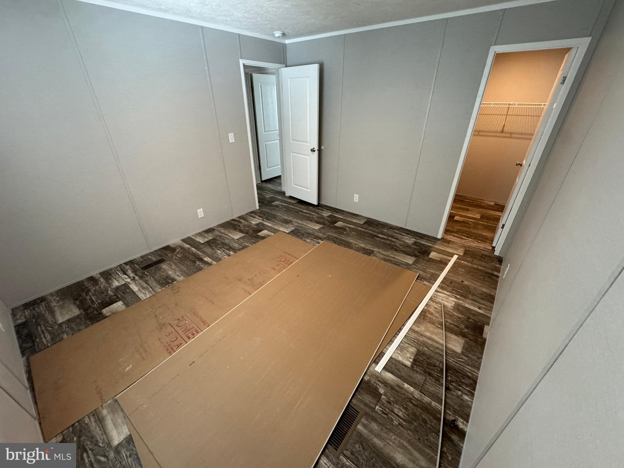 BROOKSIDE - Residential