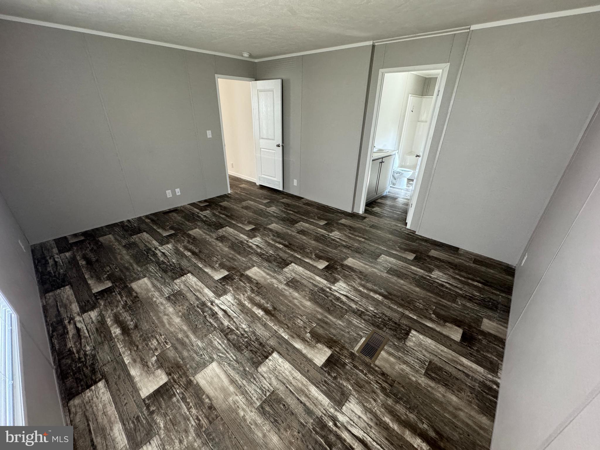 BROOKSIDE - Residential