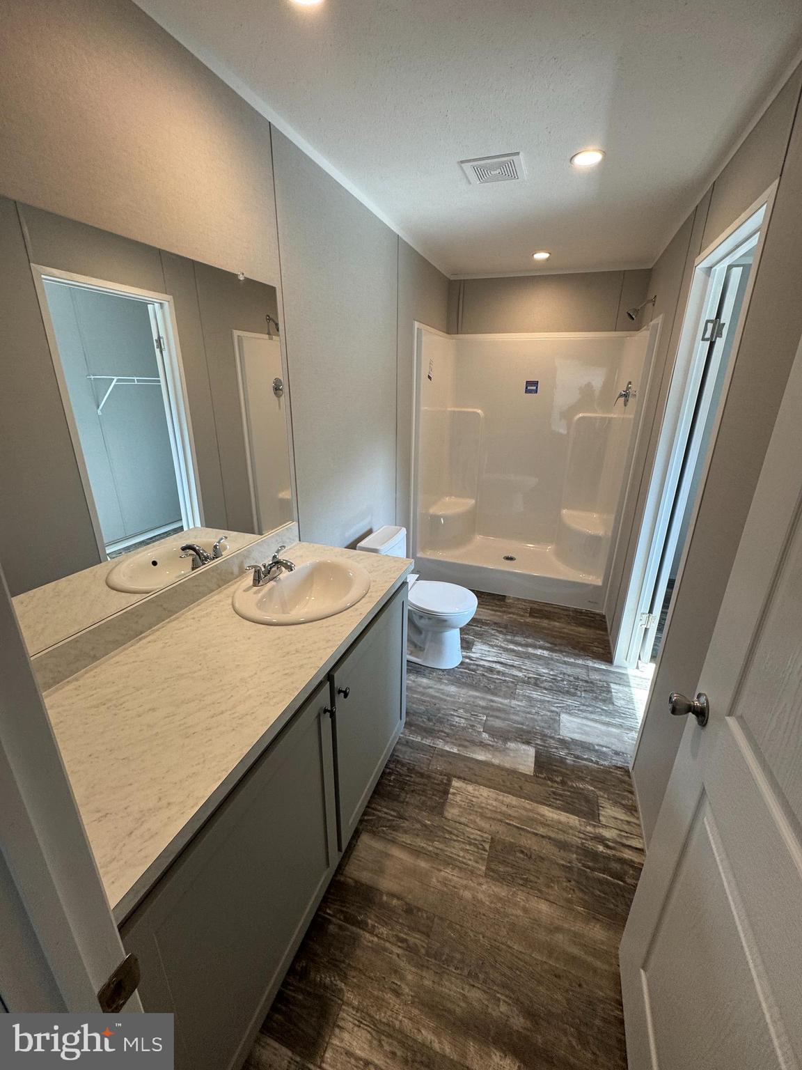 BROOKSIDE - Residential