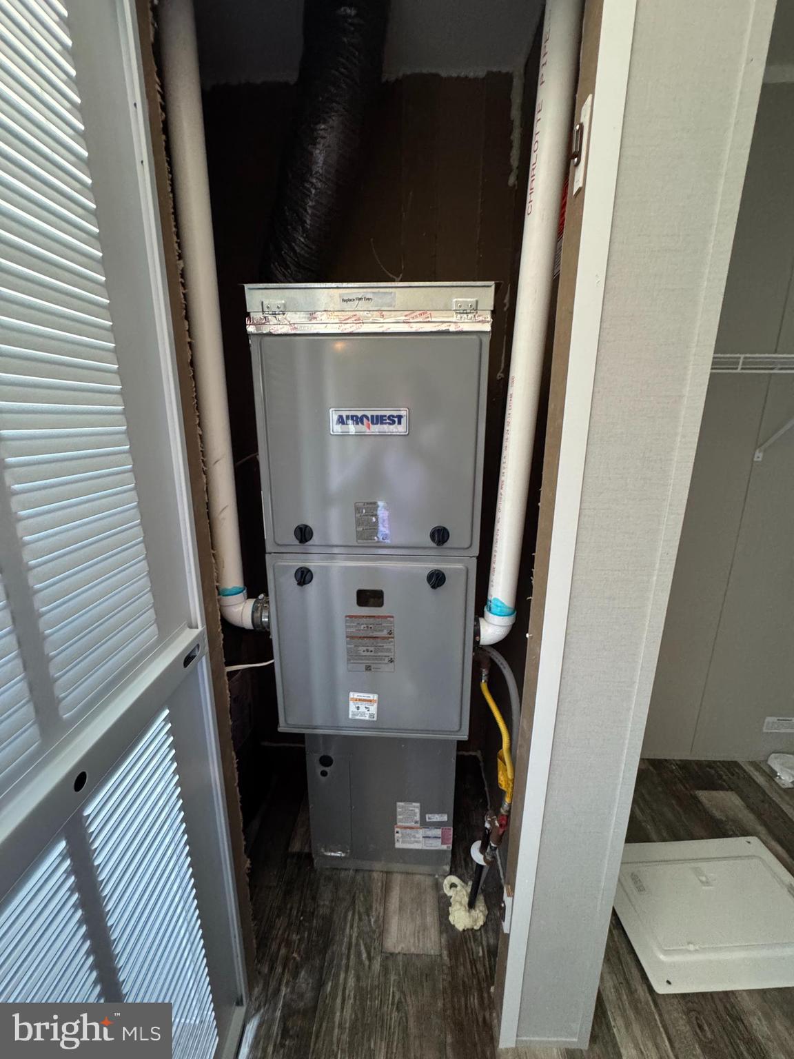 BROOKSIDE - Residential