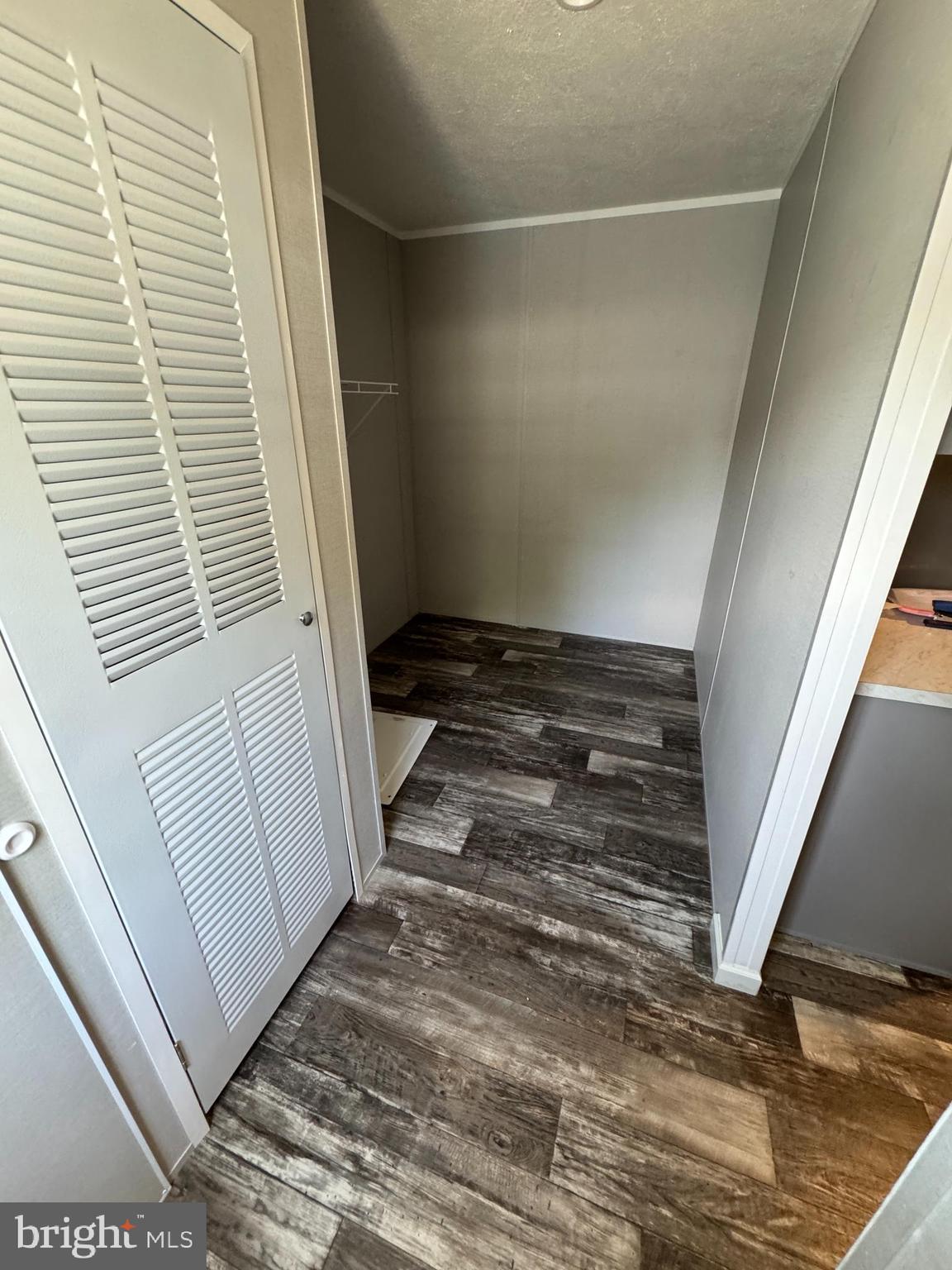 BROOKSIDE - Residential