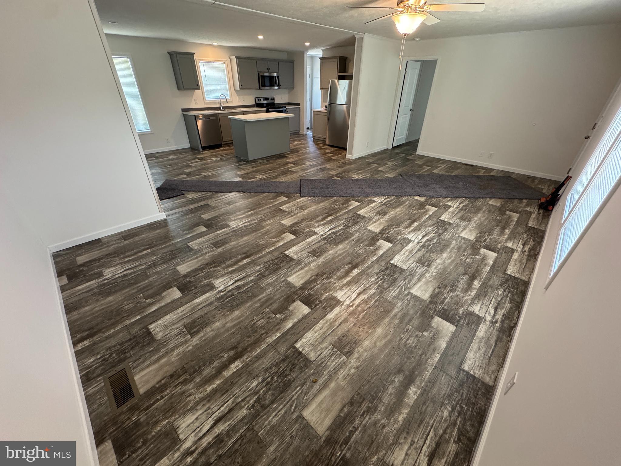 BROOKSIDE - Residential