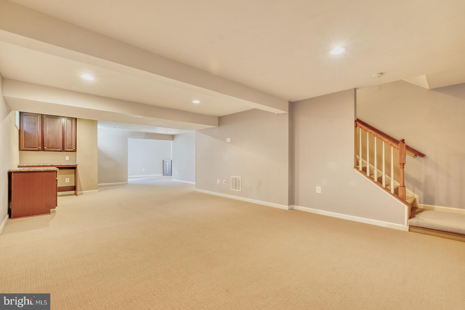 LITTLE RIVER COMMONS - Residential Lease