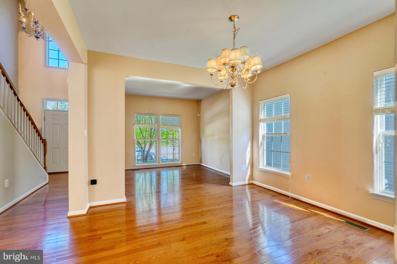 LITTLE RIVER COMMONS - Residential Lease