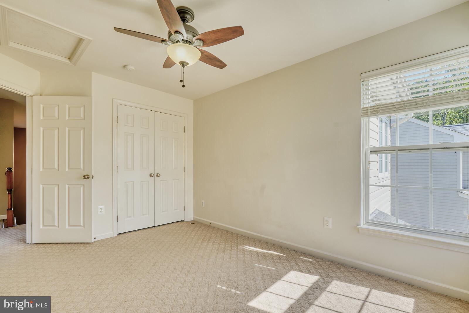 LITTLE RIVER COMMONS - Residential Lease