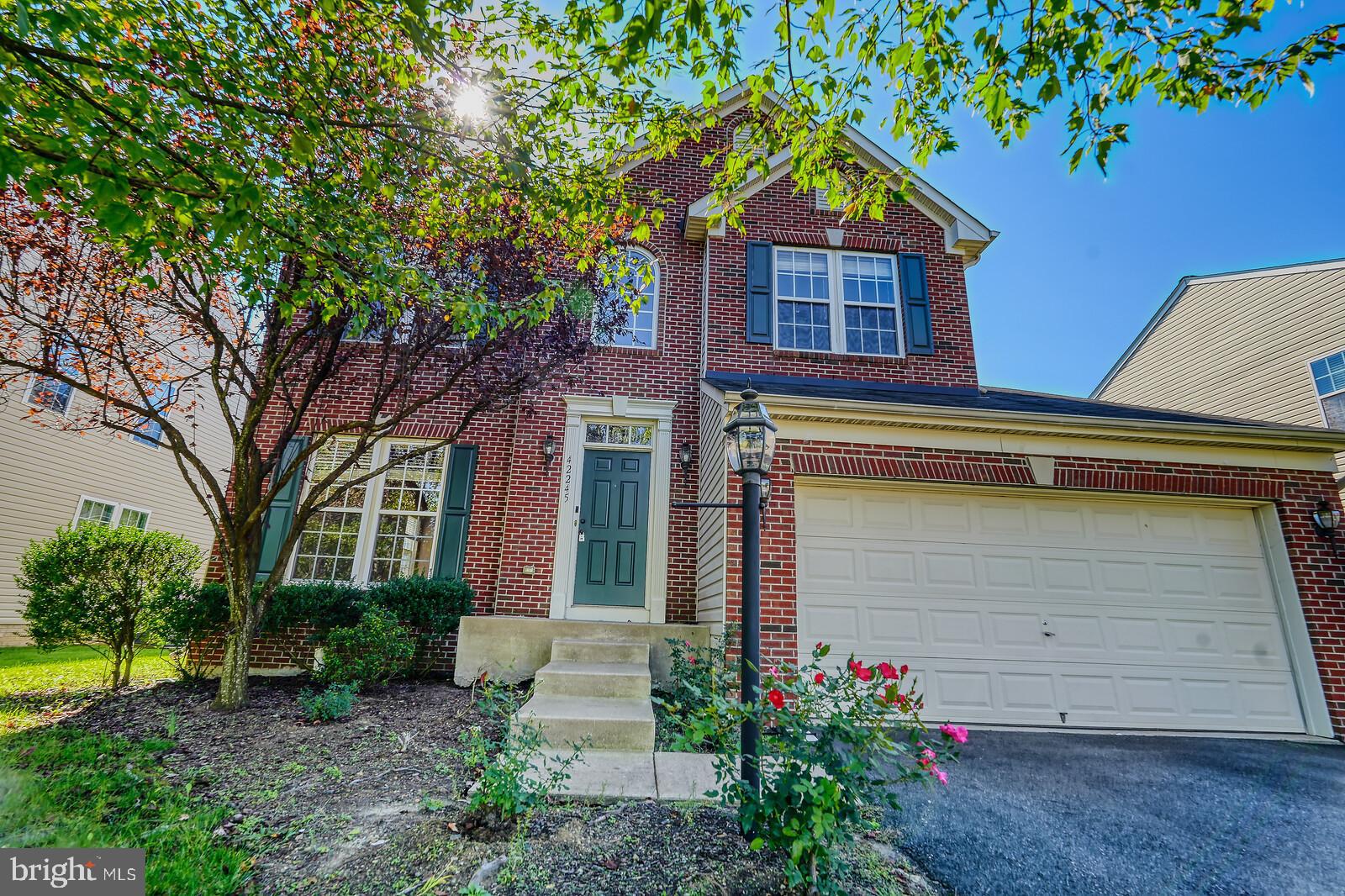 LITTLE RIVER COMMONS - Residential Lease