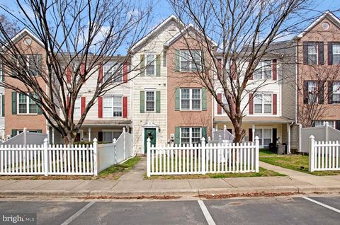 Condo For Sale - 1833 Watch House Circle<br/> SEVERN, MD 21144