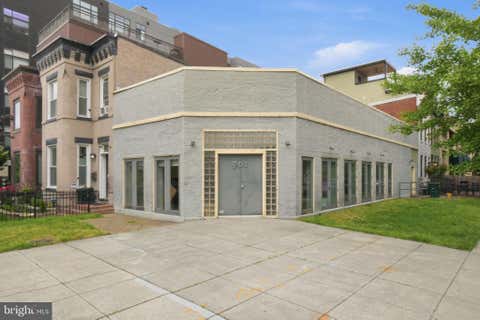 Photo of 901 2nd Street NE, WASHINGTON, DC 20002 (MLS # DCDC2274560)