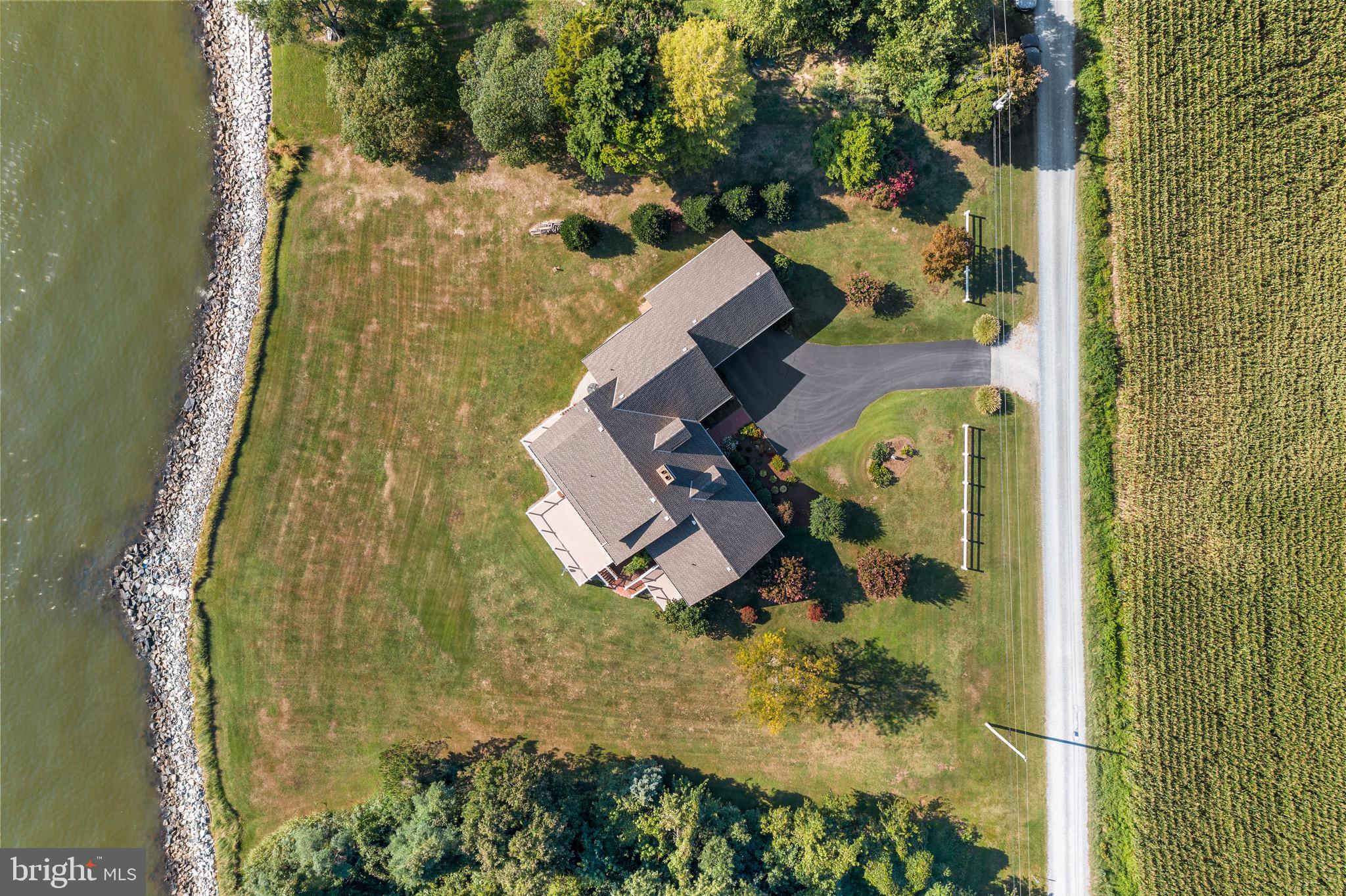 HUNTINGFIELD ESTATES - Residential