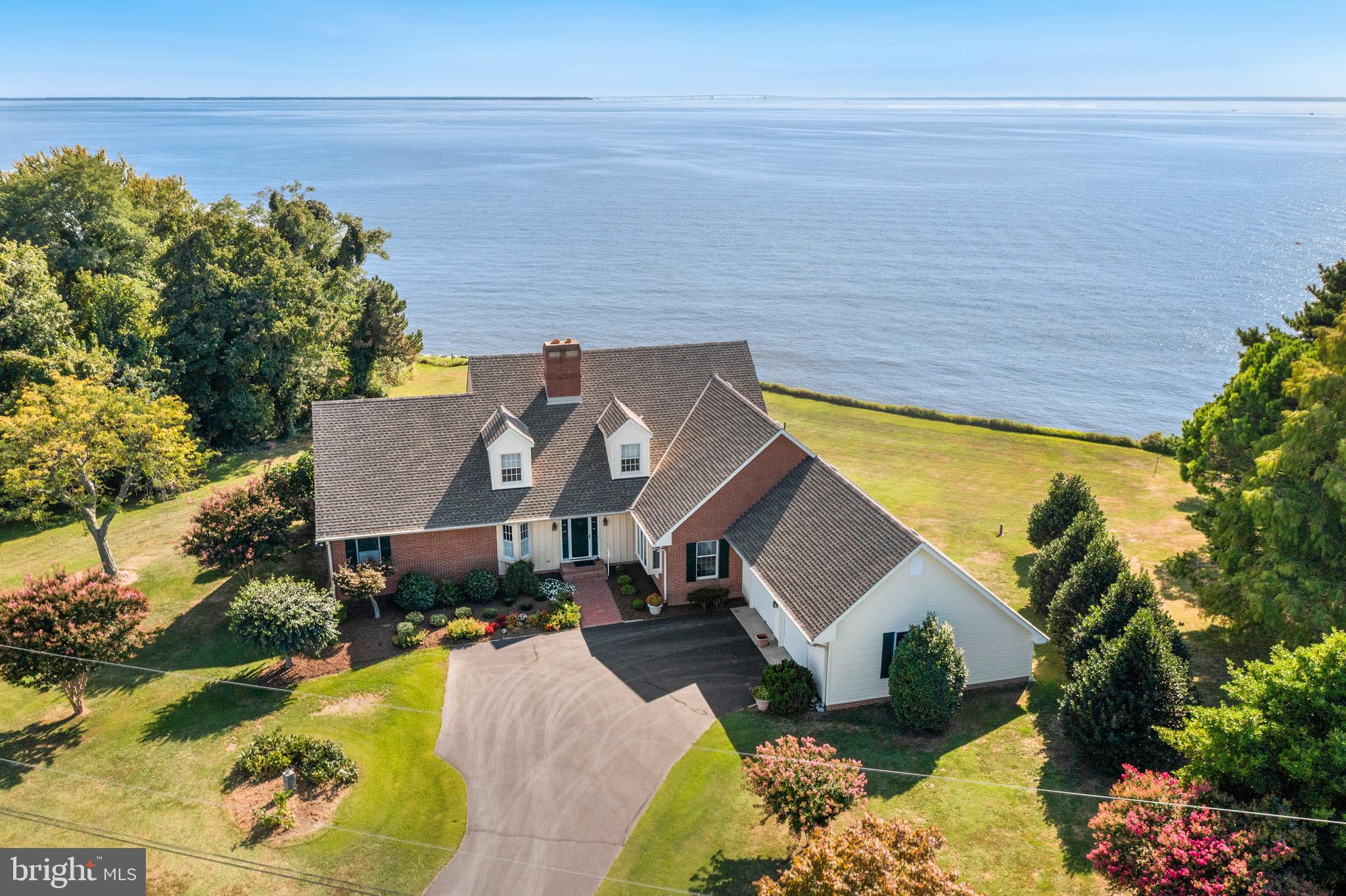 HUNTINGFIELD ESTATES - Residential