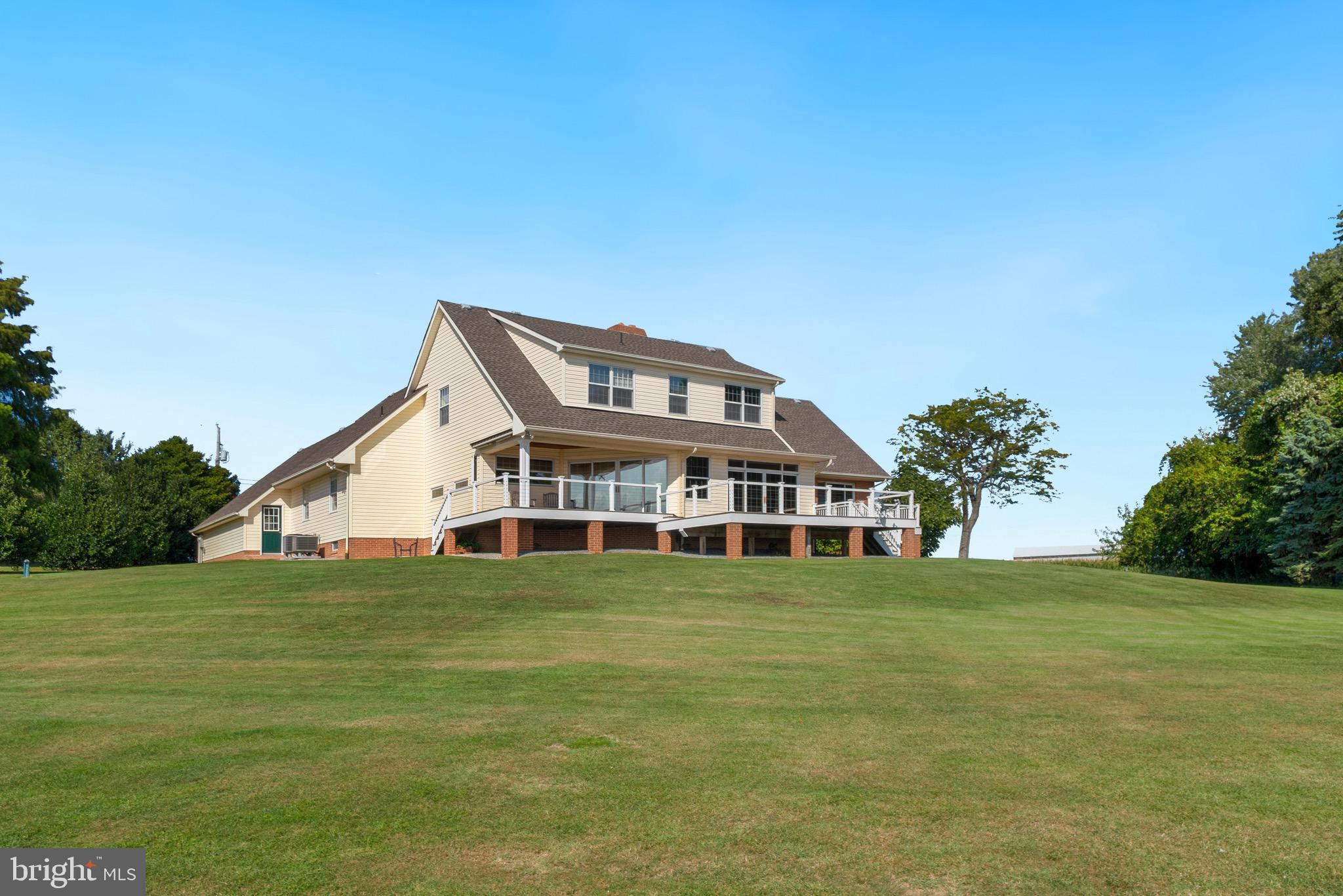 HUNTINGFIELD ESTATES - Residential