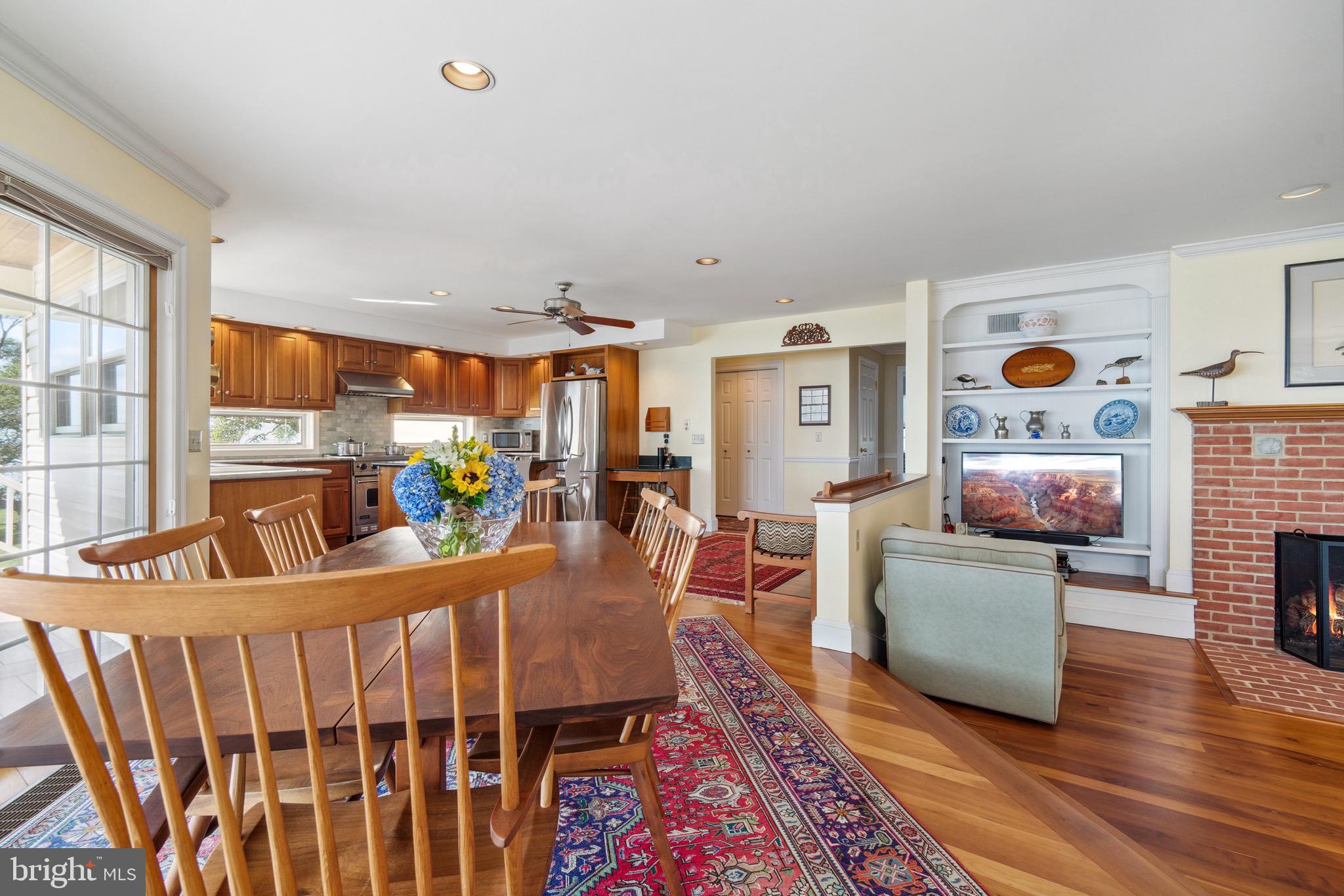 HUNTINGFIELD ESTATES - Residential