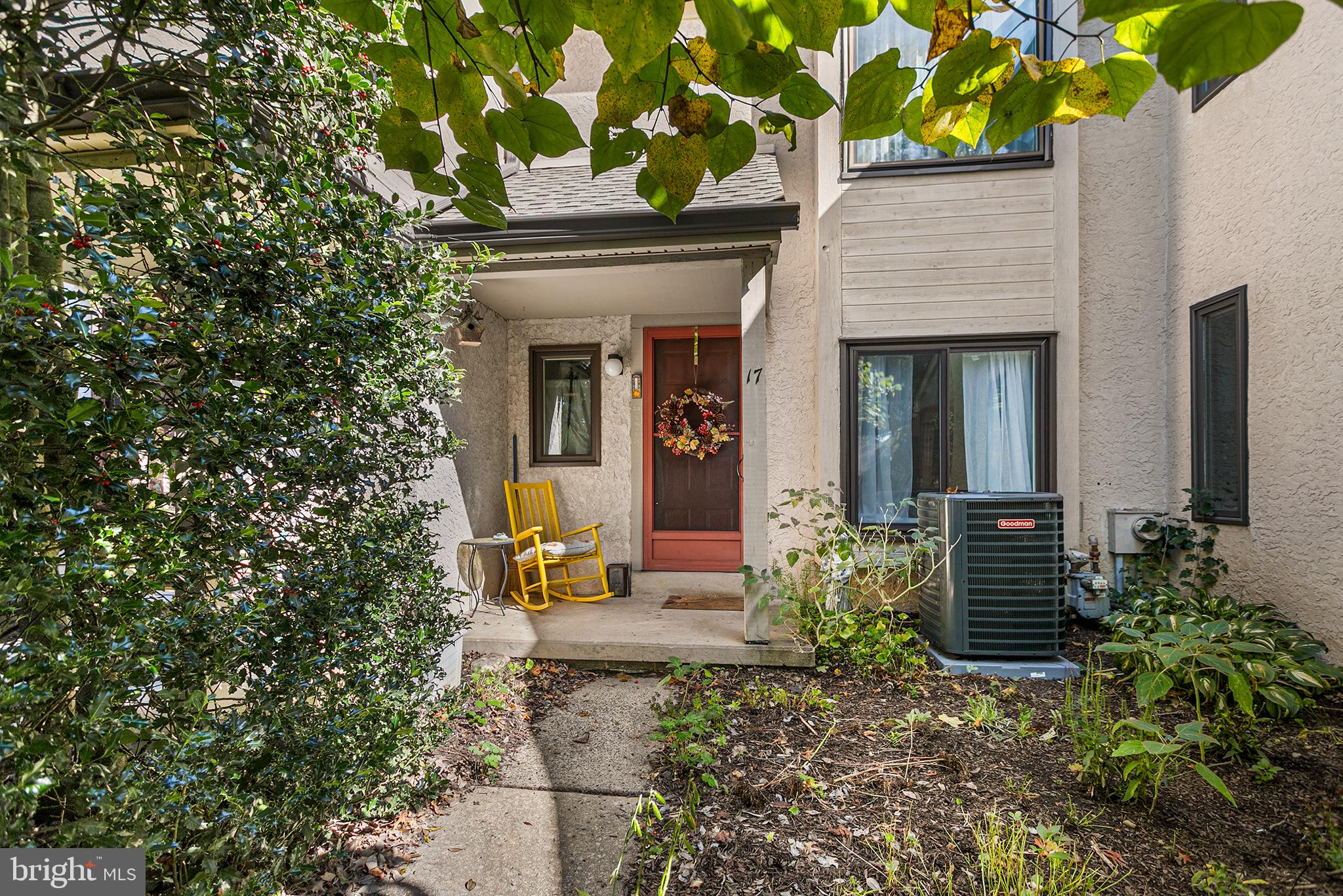 17 OAKMONT PLACE