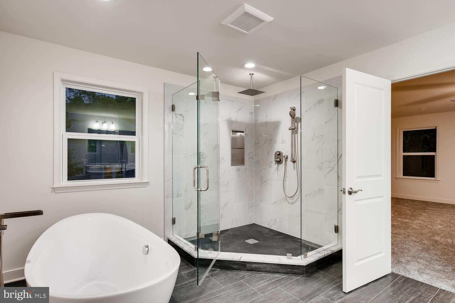 SAMONA PARK - Residential