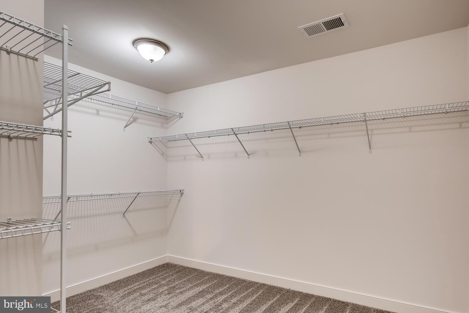 SAMONA PARK - Residential