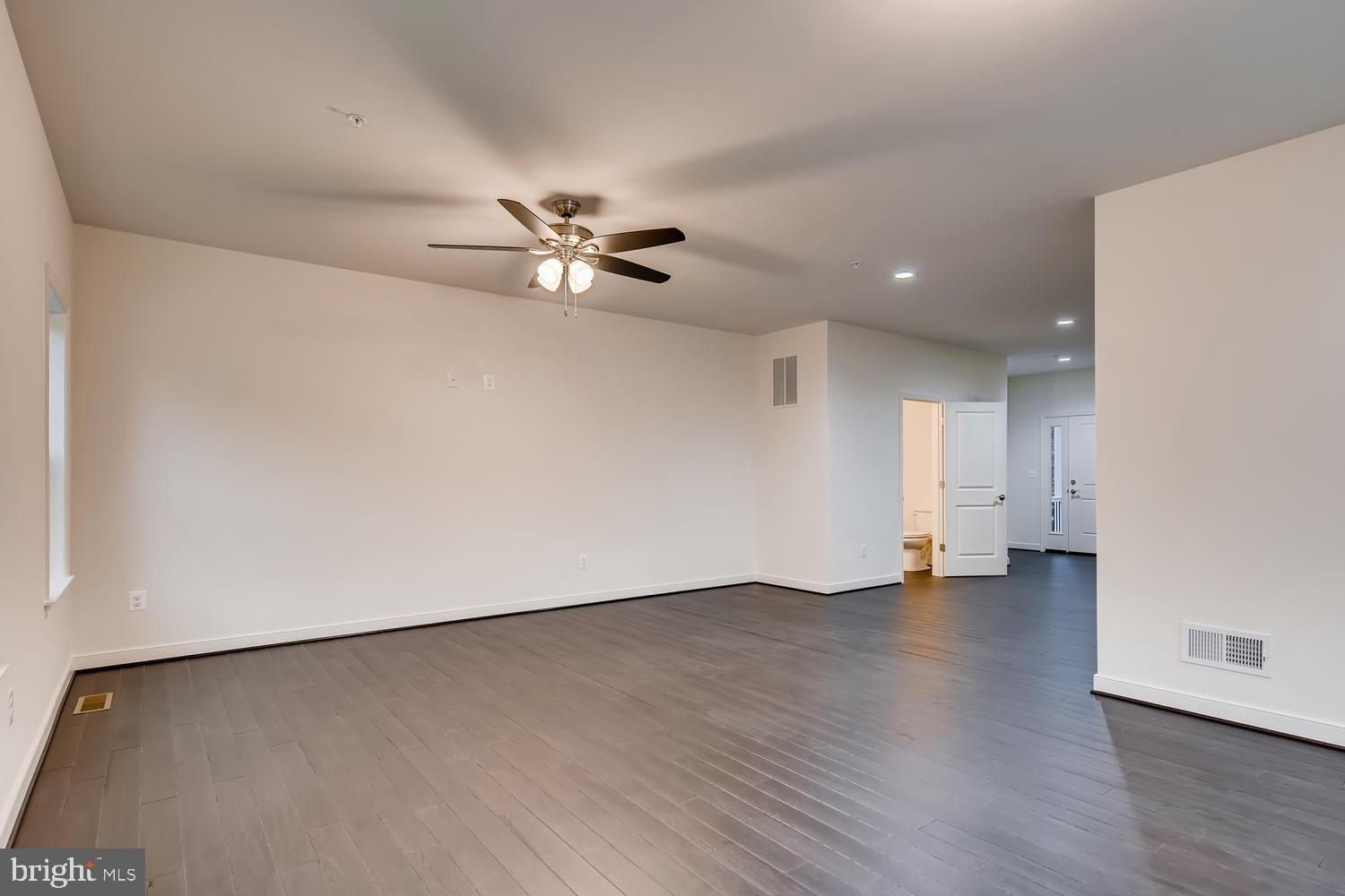 SAMONA PARK - Residential