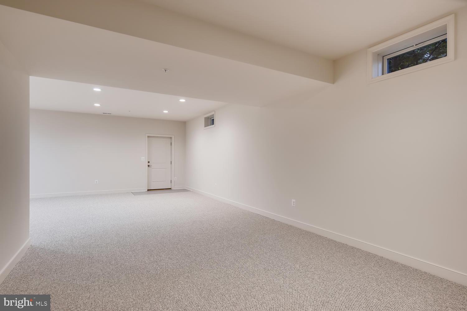 SAMONA PARK - Residential