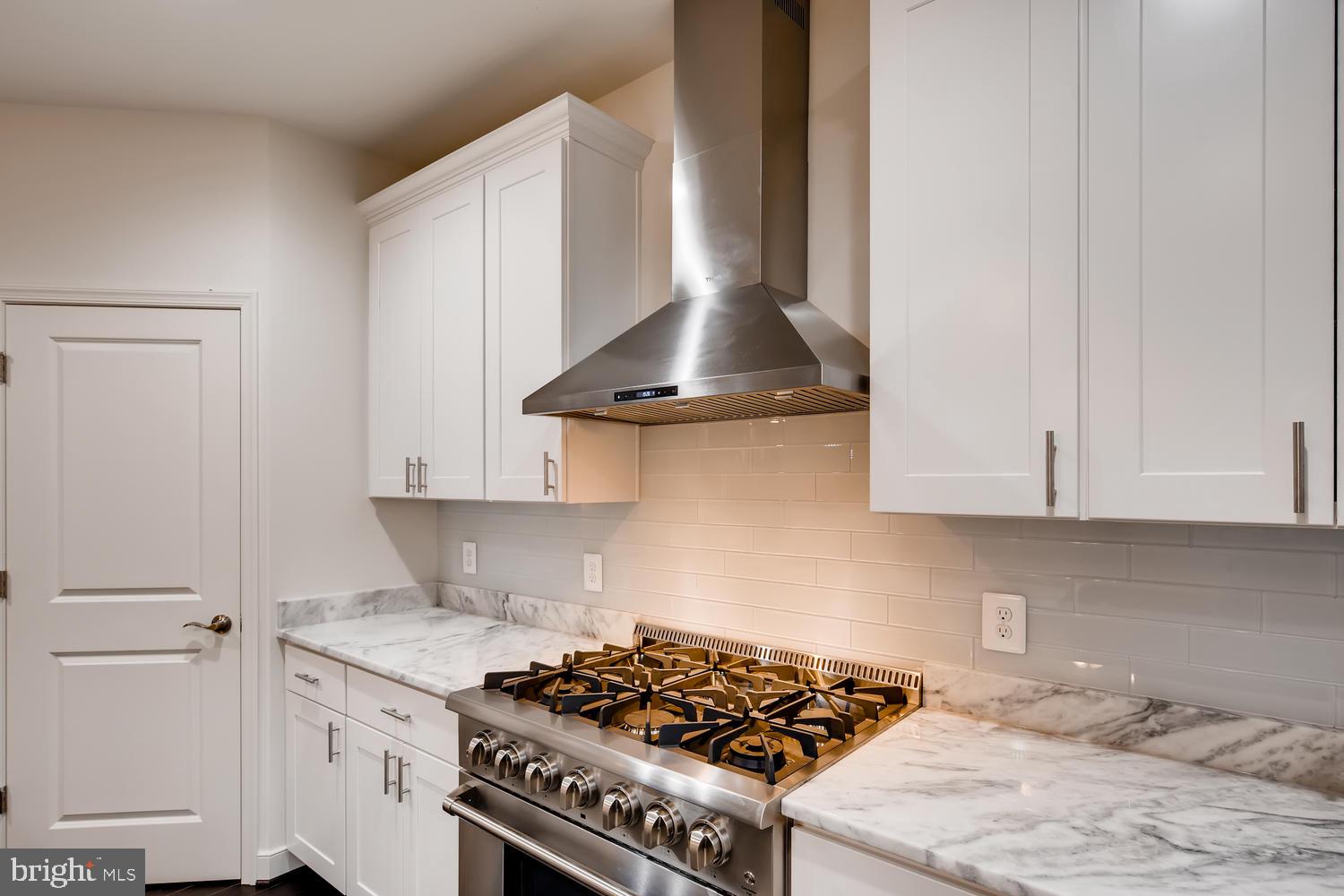 SAMONA PARK - Residential