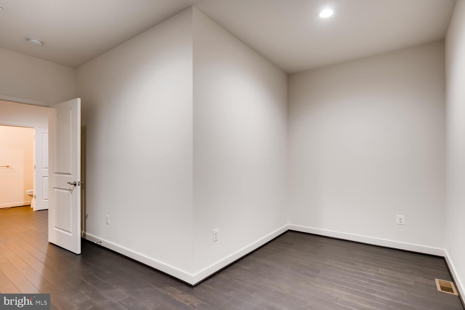 SAMONA PARK - Residential