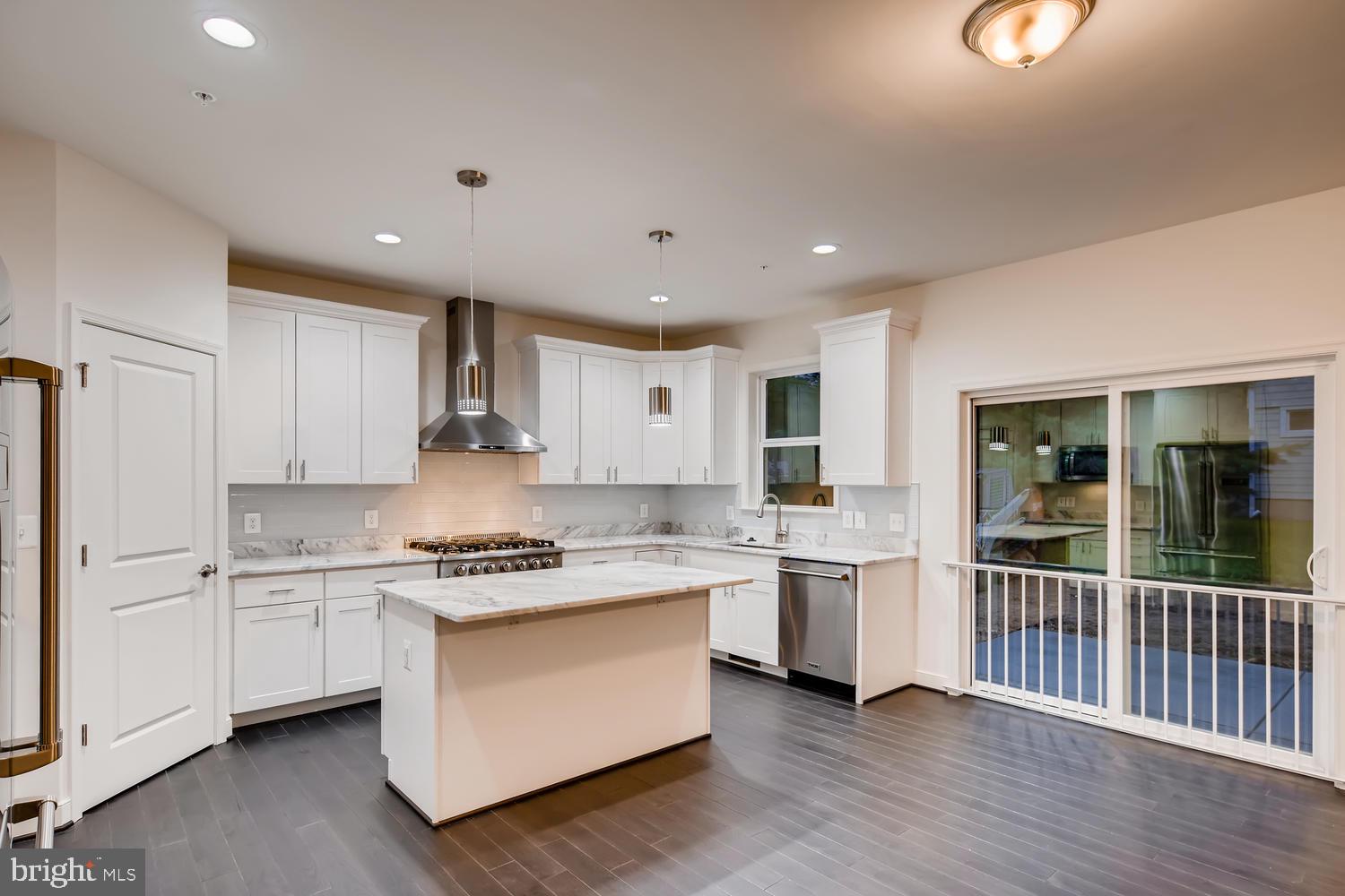 SAMONA PARK - Residential