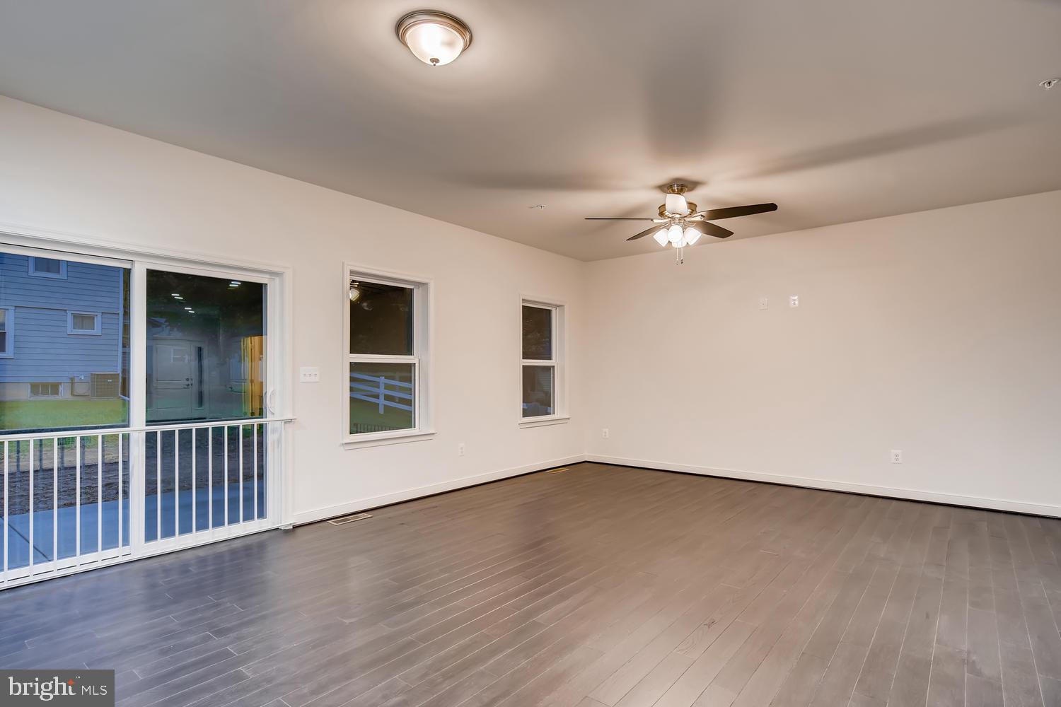 SAMONA PARK - Residential