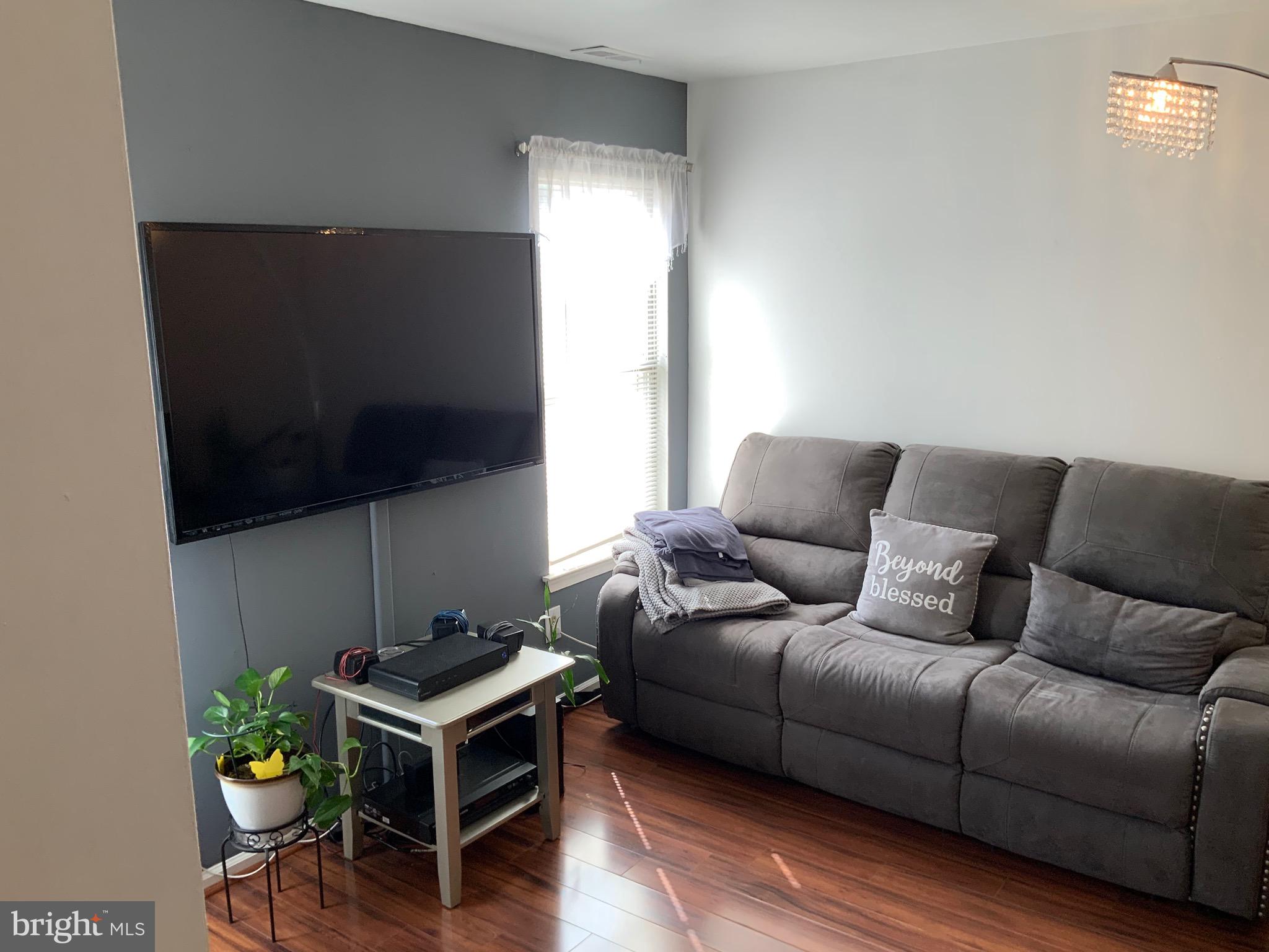 WOODLAWN MEWS - Residential