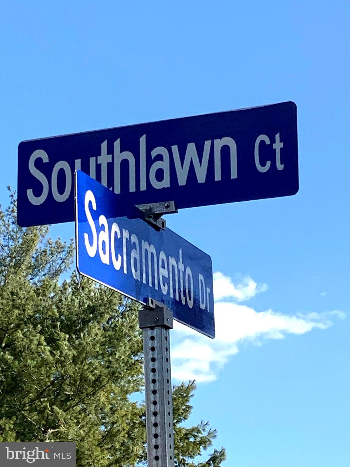 WOODLAWN MEWS - Residential