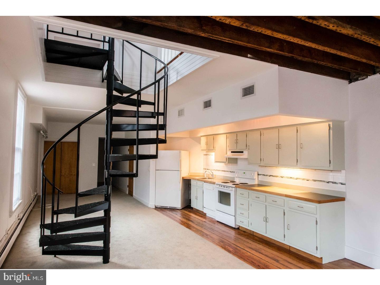 OLD CITY - Residential Income