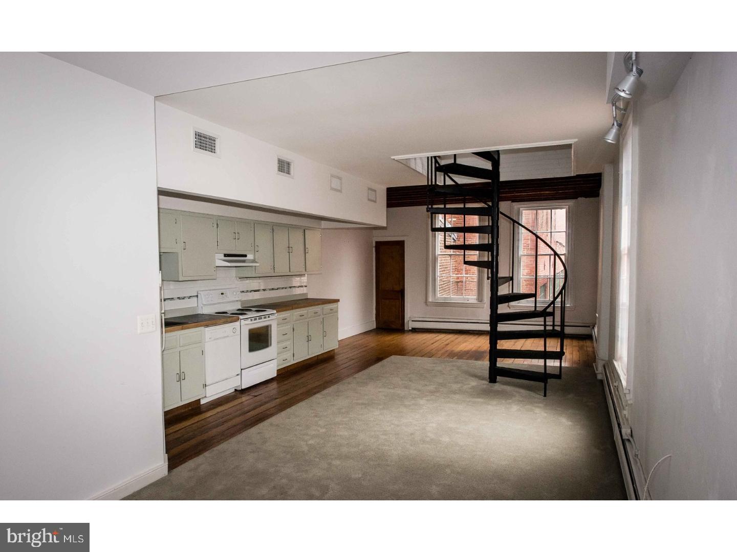 OLD CITY - Residential Income