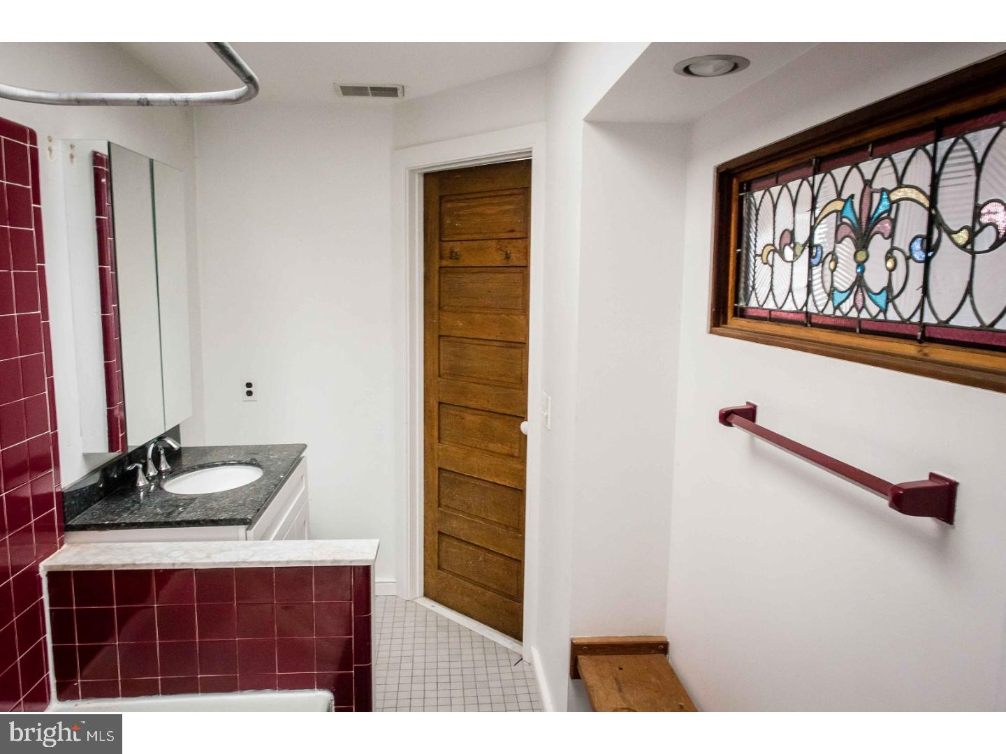 OLD CITY - Residential Income