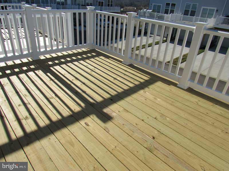 PRESIDENTS POINTE - Residential Lease