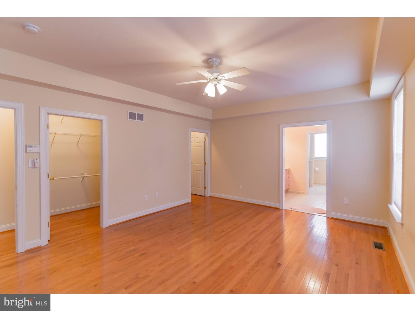 CHERRY CREEK - Residential