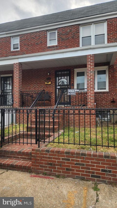 Townhouse For Sale - 834 Umbra Street<br/> BALTIMORE, MD 21224