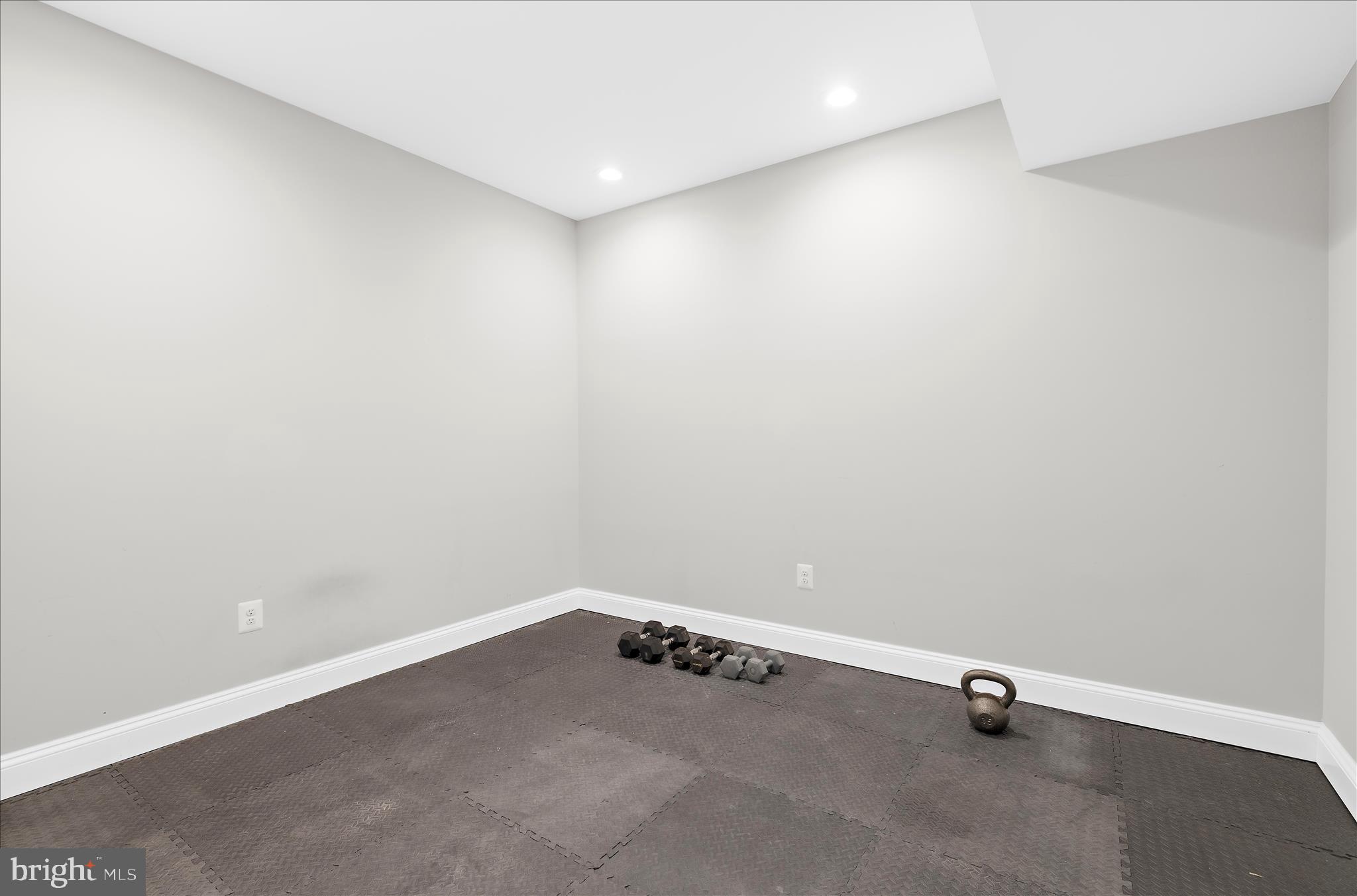 GREENSPRING AT COMPASS POINTE - Residential