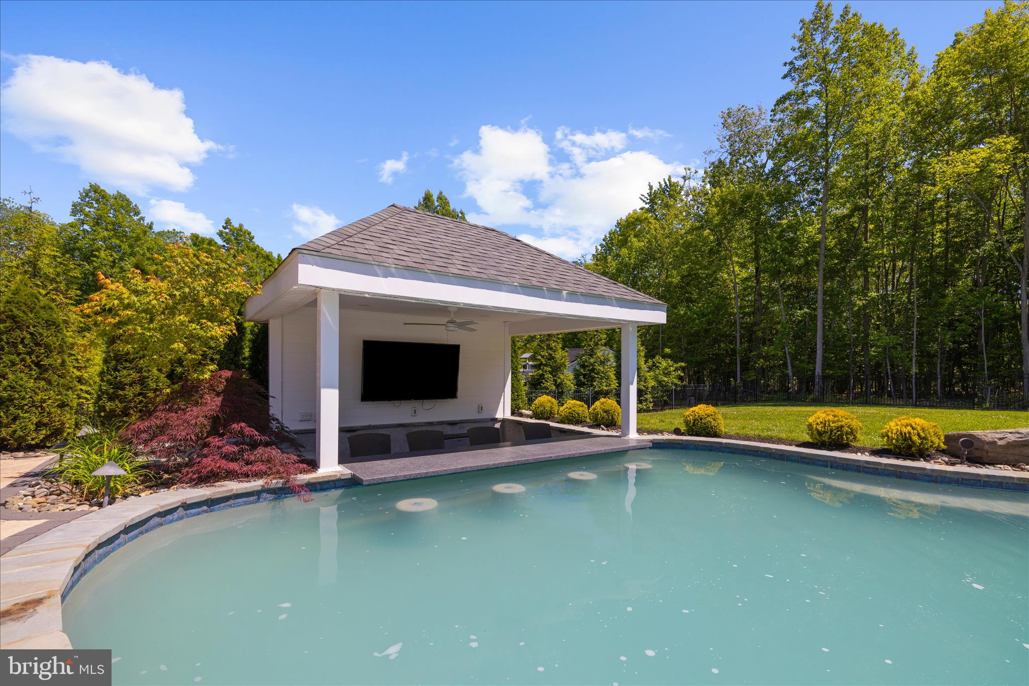 GREENSPRING AT COMPASS POINTE - Residential