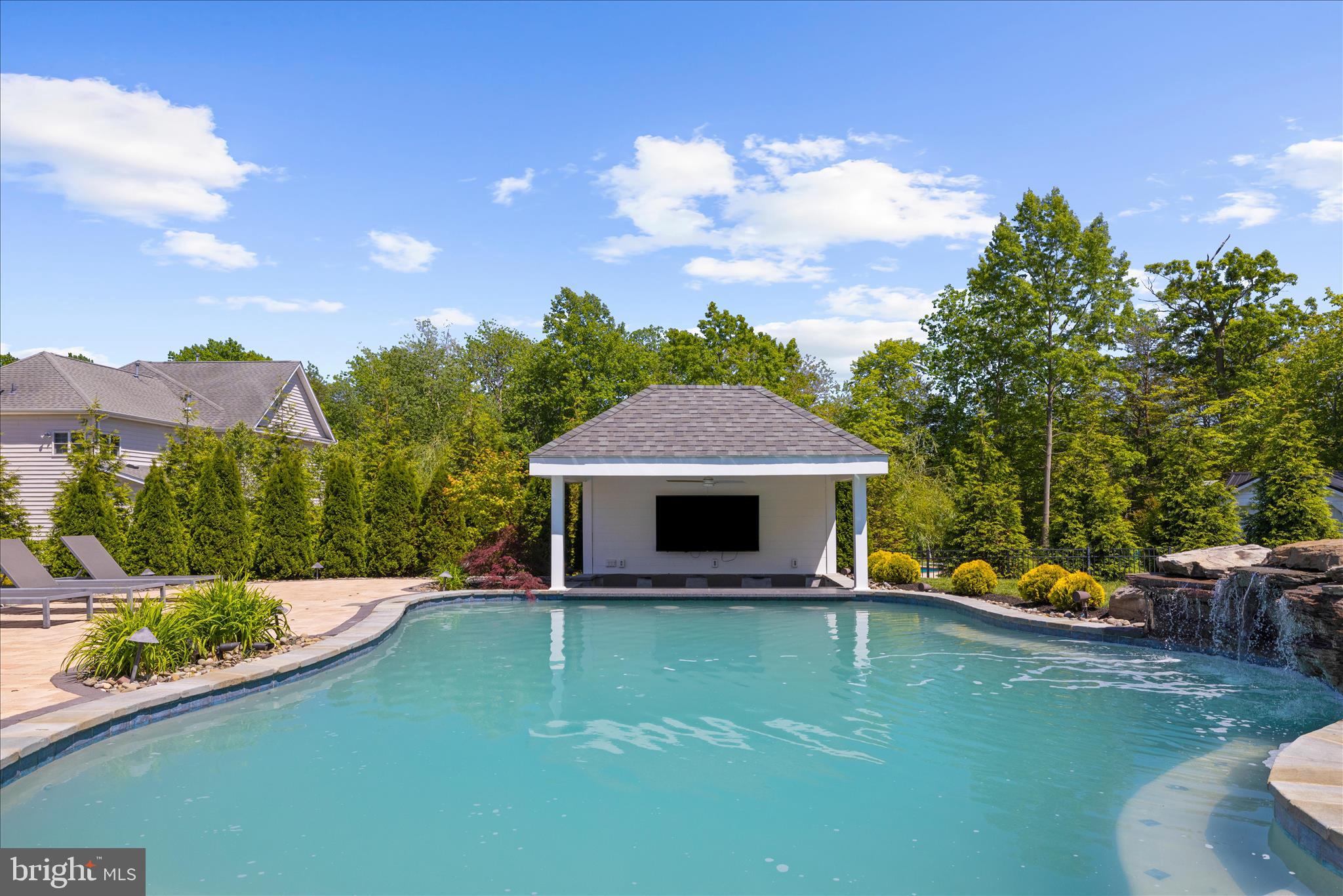 GREENSPRING AT COMPASS POINTE - Residential
